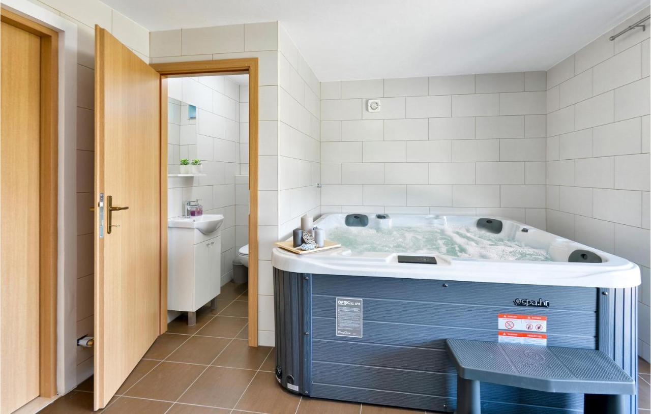 Stunning Home In Varazdinske Toplice With Wifi 外观 照片